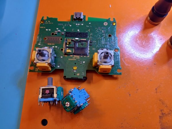 🎮 PS5 Controller Hall Effect Upgrade Service – Supply & Install EnduraCal Hall Effect Analog Modules & Thumbsticks - Image 5